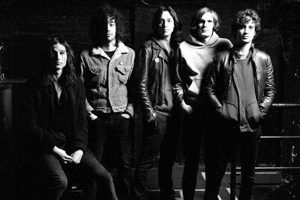 The Strokes briefly cover New Order's “Bizarre Love Triangle” during “, julian  casablancas
